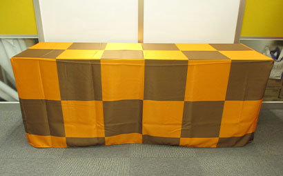 立体ボックス型テーブルクロス（箱型縫製ですっきり）｜オリジナル